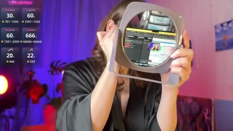 Snapshot of passionessa chatting on March 10, 8:50 am Call me Miss Alice Careful Passion Queen online show from March 10, 8:50 am