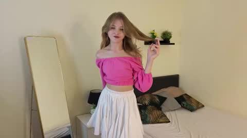 Snapshot of patricia_perry chatting on September 21, 10:14 am Vicki online show from September 21, 10:14 am