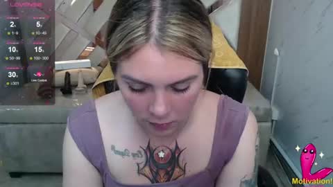 Paula online show from June 8, 12:39 pm