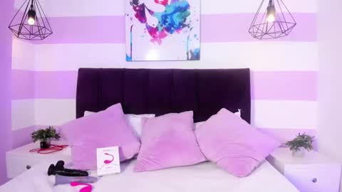Snapshot of paulacastilla chatting on October 13, 10:01 pm Pau online show from October 13, 10:01 pm
