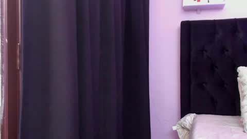 PAULINA  online show from April 28, 2:27 am