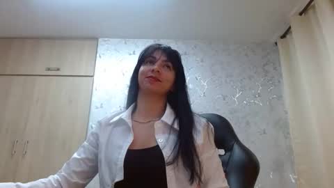 Paulina Rubio online show from January 6, 7:28 pm