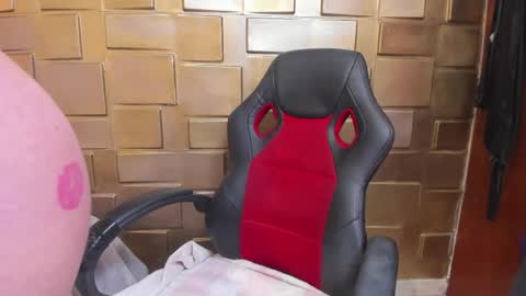 paulinabelen21 online show from May 5, 3:31 am