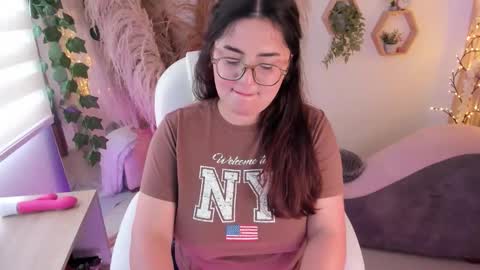 Estefania online show from May 20, 6:16 pm