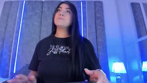 Snapshot of paulinaduarte_ chatting on March 12, 12:15 pm Paulina online show from March 12, 12:15 pm