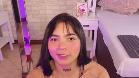 Pau online show from July 12, 4:08 pm