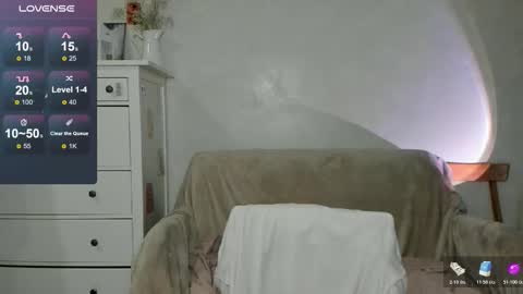 Allisses online show from December 17, 8:07 am