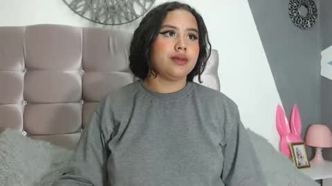 Snapshot of payton_bailey chatting on December 11, 1:17 pm Payton online show from December 11, 1:17 pm