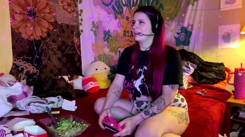 Snapshot of payyourprincessjess chatting on December 21, 12:53 am payyourprincessjess online show from December 21, 12:53 am