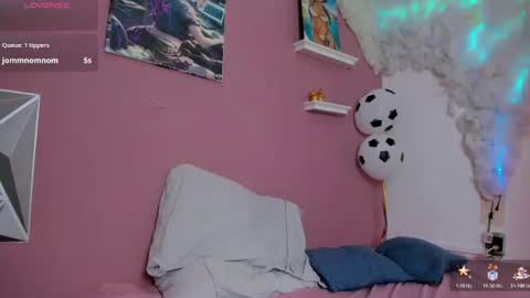 Peach  online show from June 25, 5:12 am