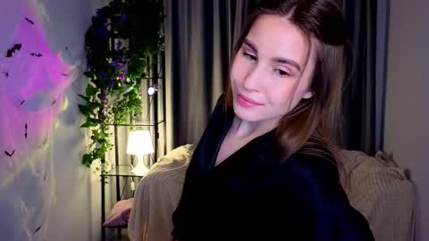 Snapshot of peachparadox chatting on October 31, 9:19 pm SwetsKitt online show from October 31, 9:19 pm