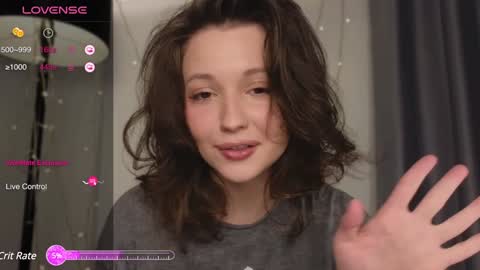 Snapshot of peachvibes chatting on January 7, 5:43 am Lili online show from January 7, 5:43 am