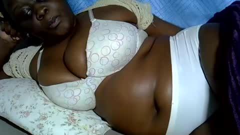 Keci online show from June 8, 1:28 am