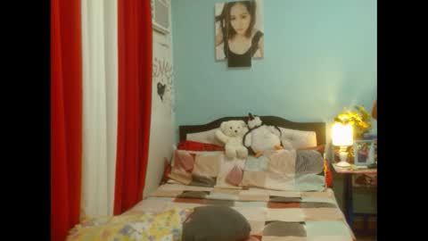 Snapshot of pearlaofasia21 chatting on January 6, 10:46 am pearlaofasia21 online show from January 6, 10:46 am