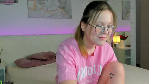 Peggy online show from February 18, 10:25 am