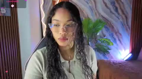 penelope online show from June 11, 3:25 am