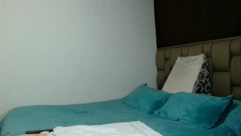 penelopemist online show from September 14, 3:26 am