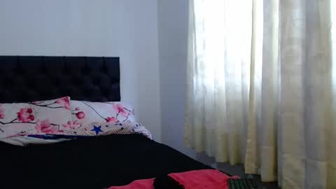 penelopemist online show from February 14, 8:48 pm