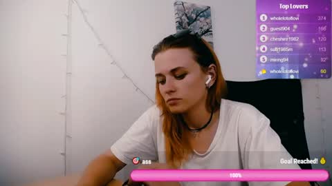 Mia online show from July 6, 3:03 pm
