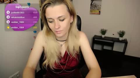 Mia online show from October 8, 6:40 am