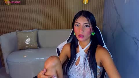 perla_moon_tx online show from March 2, 12:34 pm