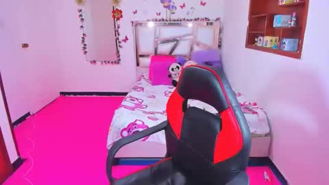 PERLA online show from February 20, 1:48 am