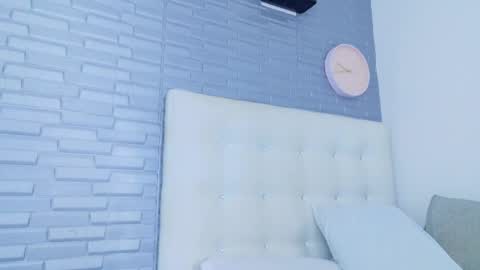 pervert_shydoll online show from May 13, 3:23 am
