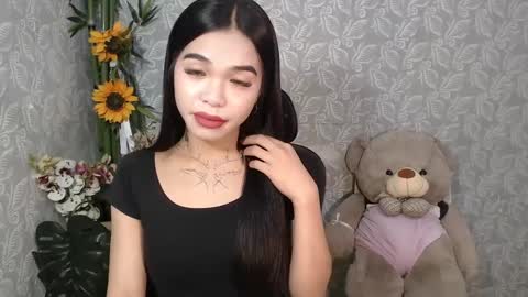 Snapshot of petite_angelx chatting on March 1, 11:26 pm angel online show from March 1, 11:26 pm