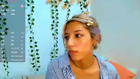 petite_blossom4 online show from July 22, 12:22 am