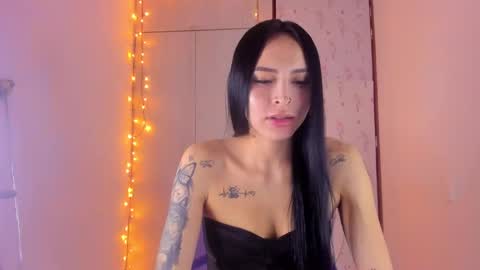 Linda online show from March 5, 2:14 am