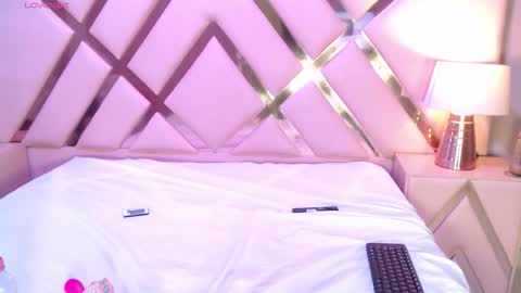Snapshot of petite_luxury chatting on September 11, 4:18 pm petite luxury online show from September 11, 4:18 pm