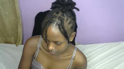 petite_star2 online show from November 11, 10:40 pm