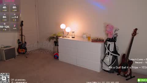 PiperAvery online show from July 5, 3:35 am