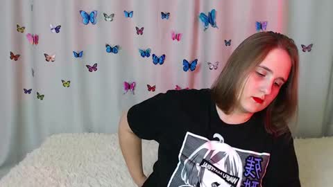 Snapshot of phantommira chatting on December 24, 7:33 pm phantommira online show from December 24, 7:33 pm