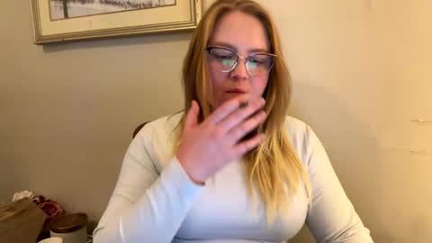 PhatAssBlond online show from January 29, 9:17 pm