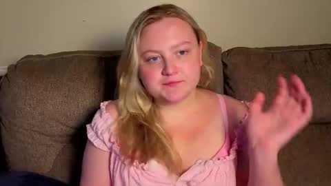 PhatAssBlond online show from July 17, 7:39 pm