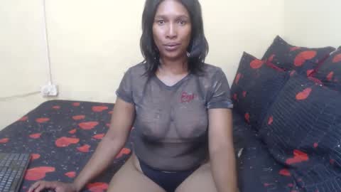 phoenixcandy online show from February 18, 10:36 am