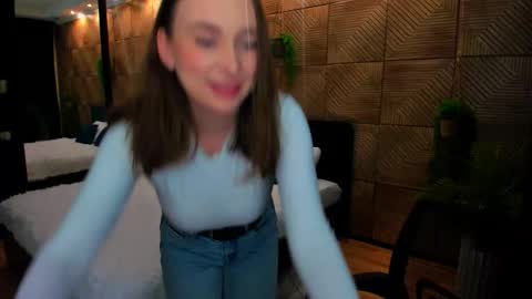 Emelie online show from December 1, 7:38 pm