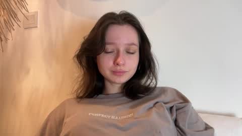 Snapshot of pileacadieri__ chatting on December 25, 5:26 pm Trisha online show from December 25, 5:26 pm