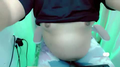 pinay_army online show from December 20, 7:44 am
