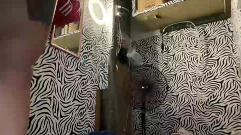 Hot Feb online show from November 25, 8:16 am