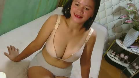IM FLOR online show from April 25, 12:46 am