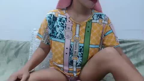 Snapshot of pinay_hot_mama005 chatting on March 12, 2:20 am pinay_hot_mama005 online show from March 12, 2:20 am