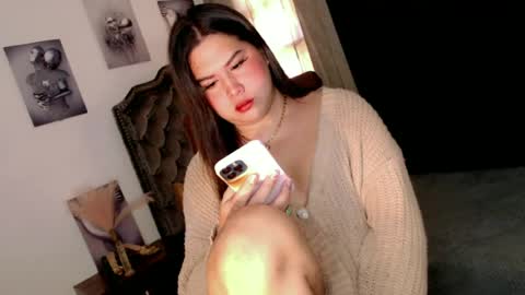Ivy Morningstar online show from June 18, 1:18 am