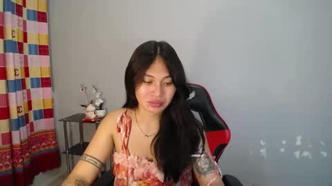 Jen online show from November 6, 3:01 am