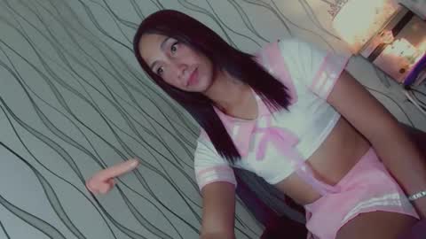 lucyLove online show from February 26, 3:05 am