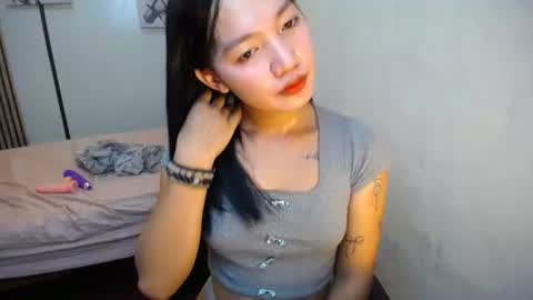 Shenna online show from September 28, 7:03 am