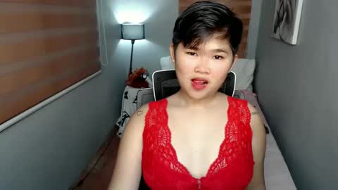 Lyn the Lesbian online show from January 11, 12:07 pm