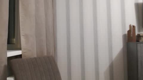       online show from October 16, 6:54 pm