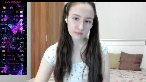 pingviluly online show from November 18, 2:23 am